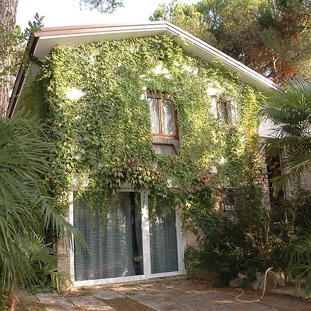 Villa Francesca 利尼亚诺萨比亚多罗 外观 照片