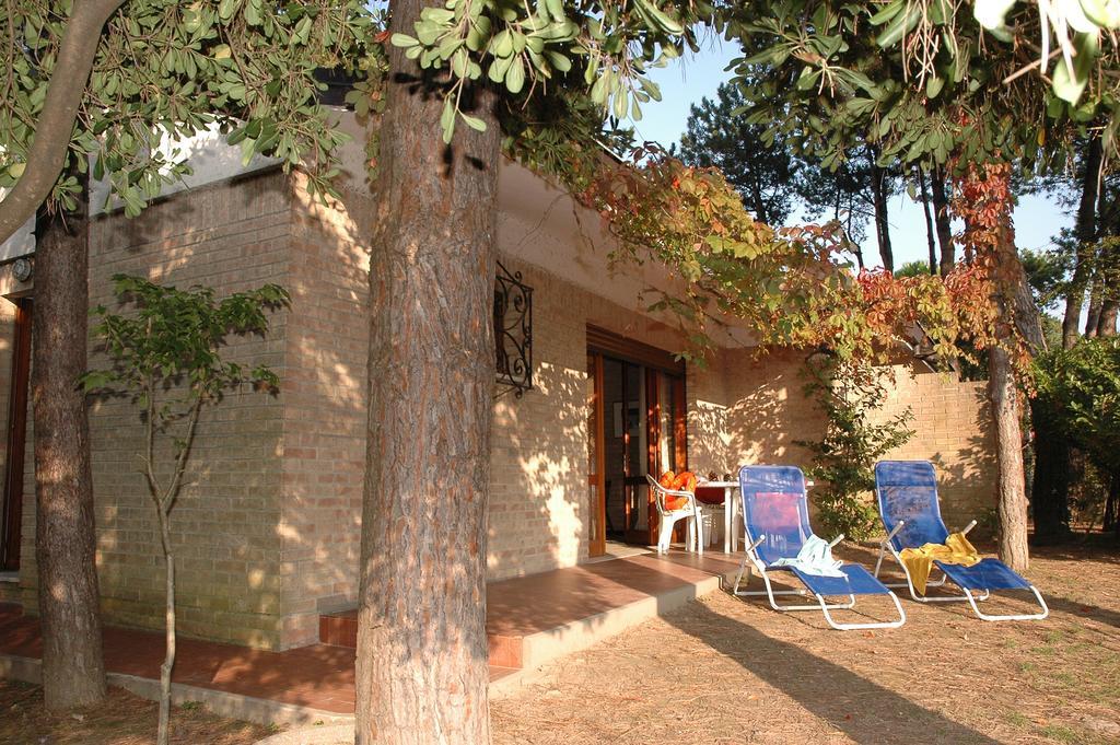 Villa Francesca 利尼亚诺萨比亚多罗 外观 照片